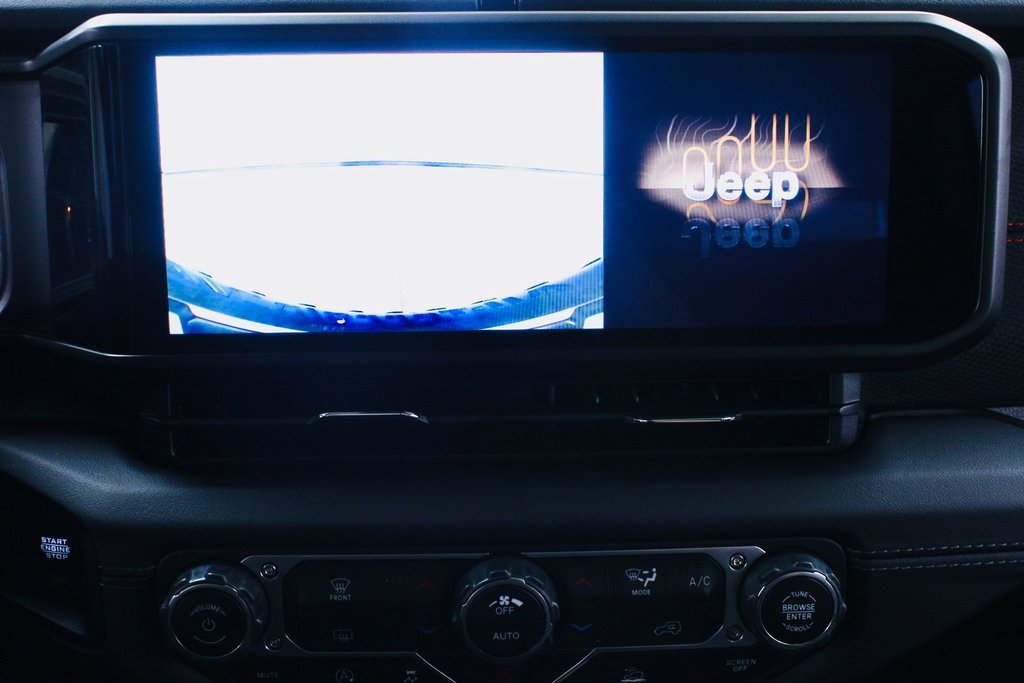 Used 2024 Jeep Wrangler Unlimited Rubicon image 17