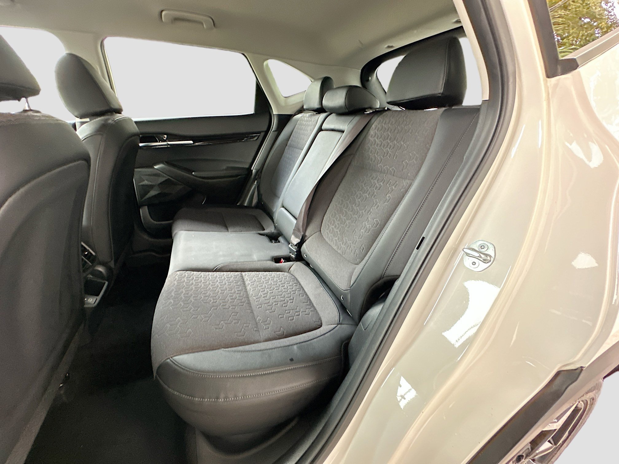 Used 2025 Kia Seltos S image 23