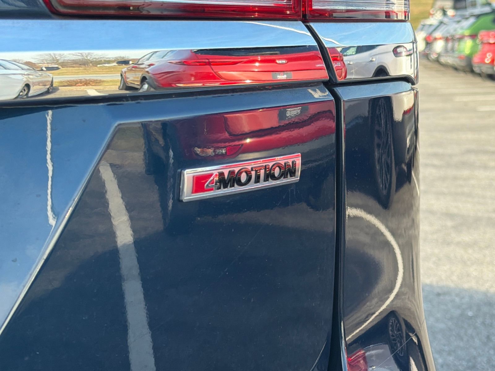 Used 2022 Volkswagen Atlas SE w/ Black Wheel Package image 34