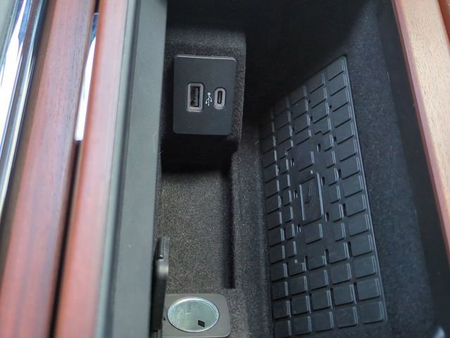 Used 2023 Lincoln Navigator L Reserve image 23