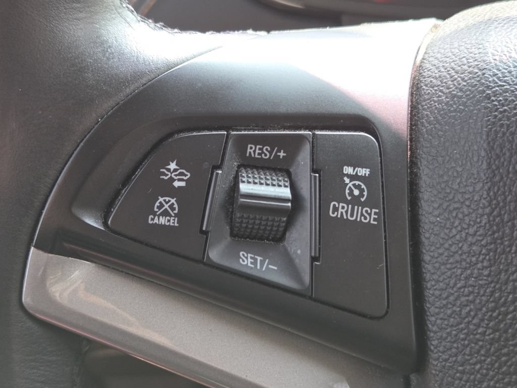Used 2018 Chevrolet Trax Premier FWD image 15