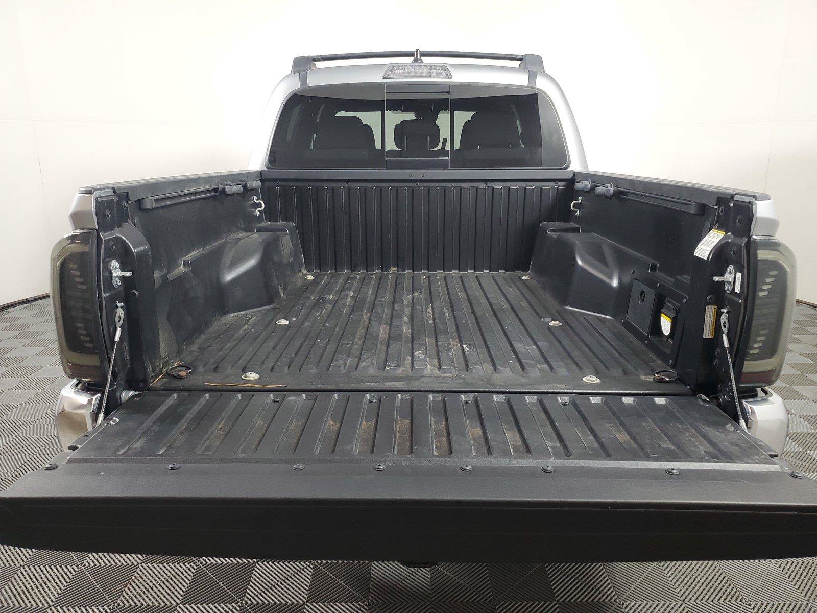 Used 2023 Toyota Tacoma TRD Off-Road AWD/4WD image 8