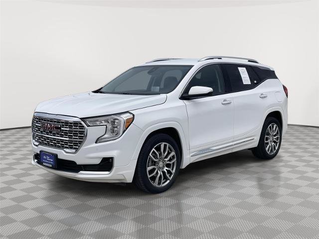Used 2024 GMC Terrain Denali image 1