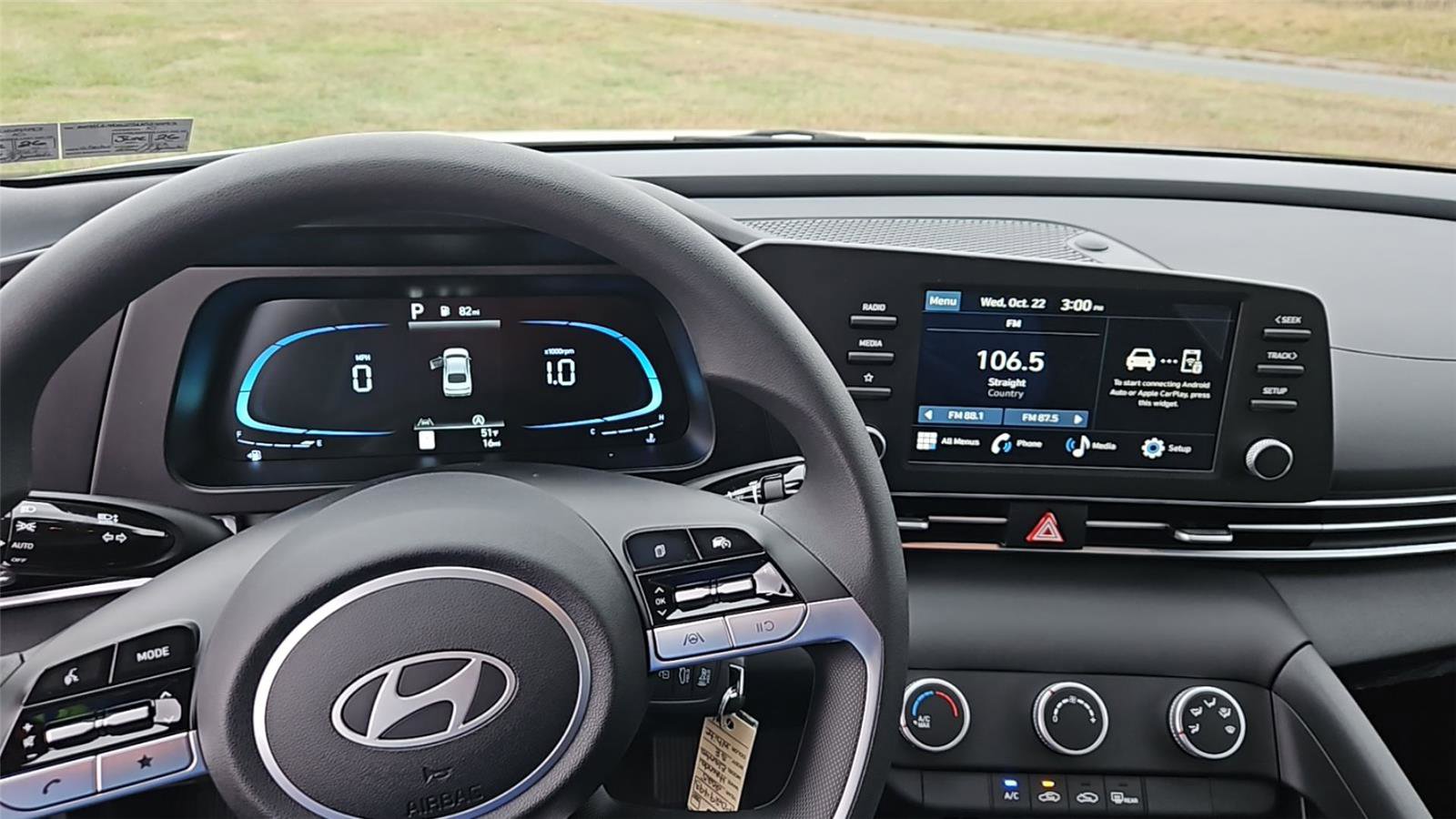 New 2025 Hyundai Elantra SE image 10