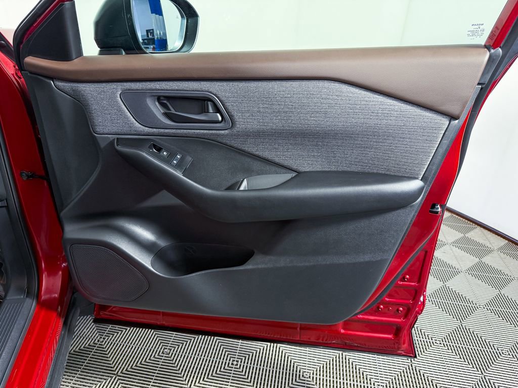 Certified 2023 Nissan Rogue S image 34