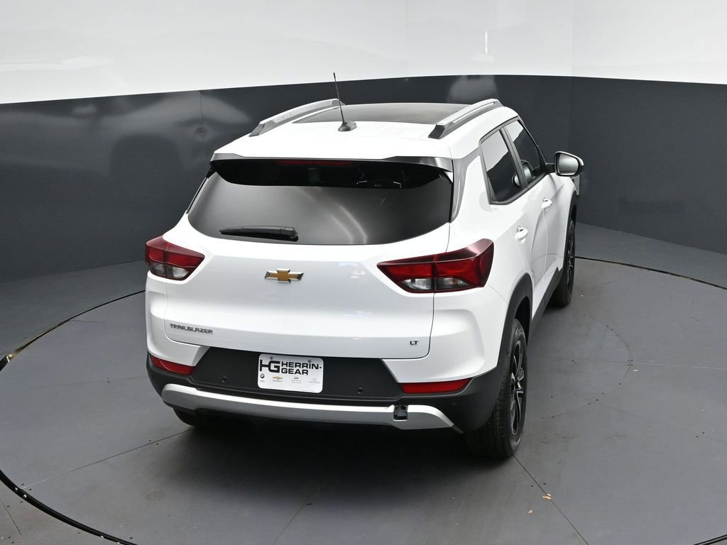 New 2026 Chevrolet TrailBlazer LT w/ LT Cold Weather Package FWD image 34
