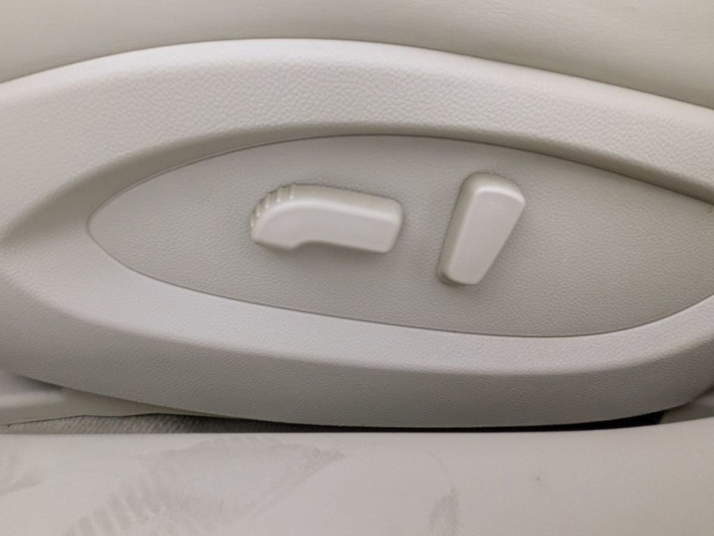 Used 2015 INFINITI QX50 Journey w/ Premium Package RWD image 23