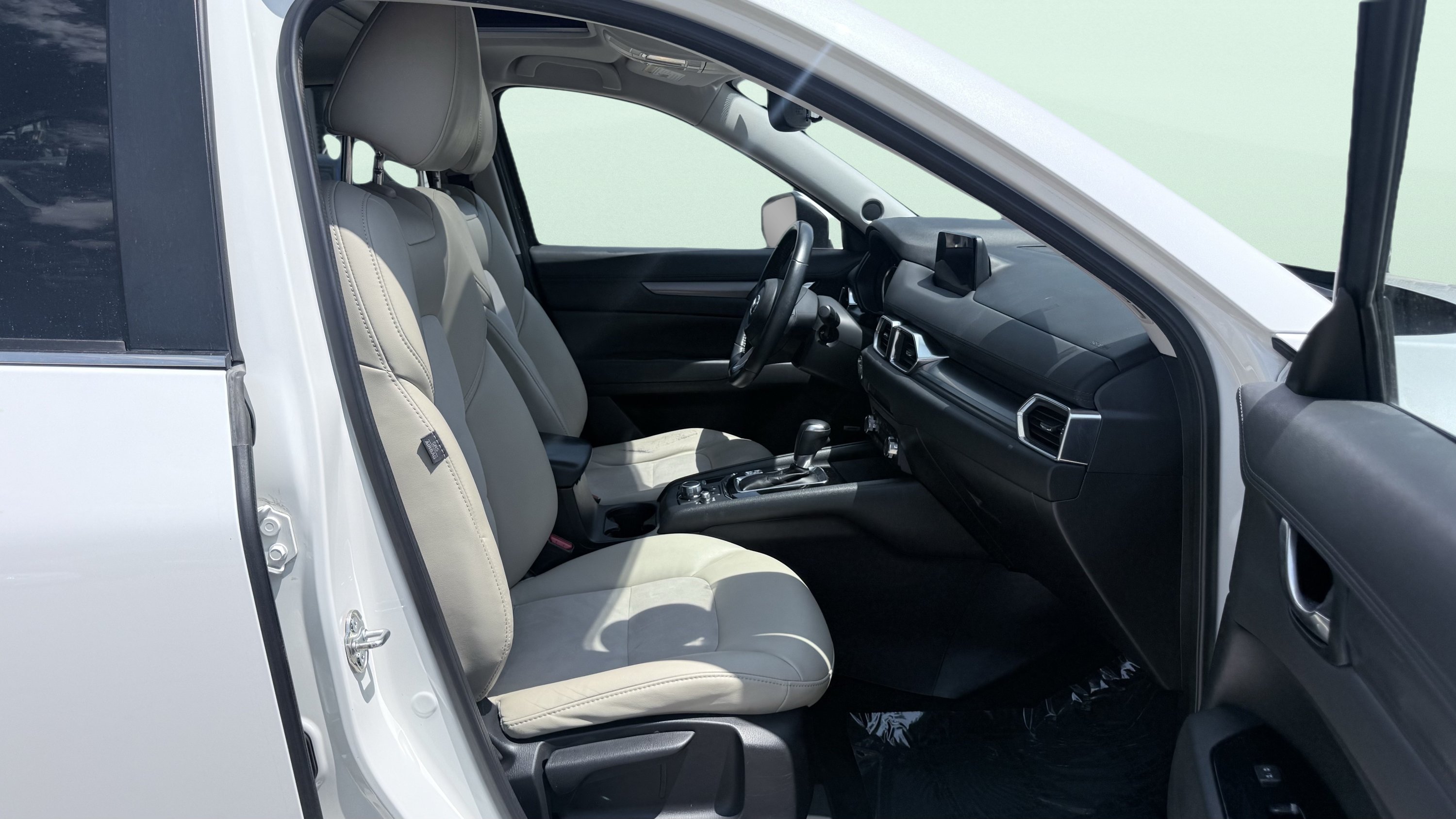 Used 2018 MAZDA CX-5 Touring w/ Preferred Equipment Package FWD image 40