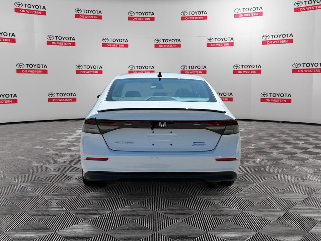 Used 2025 Honda Accord Sport image 6