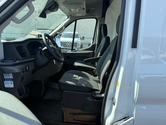 New 2025 Ford Transit 250 148 Medium Roof RWD image 15