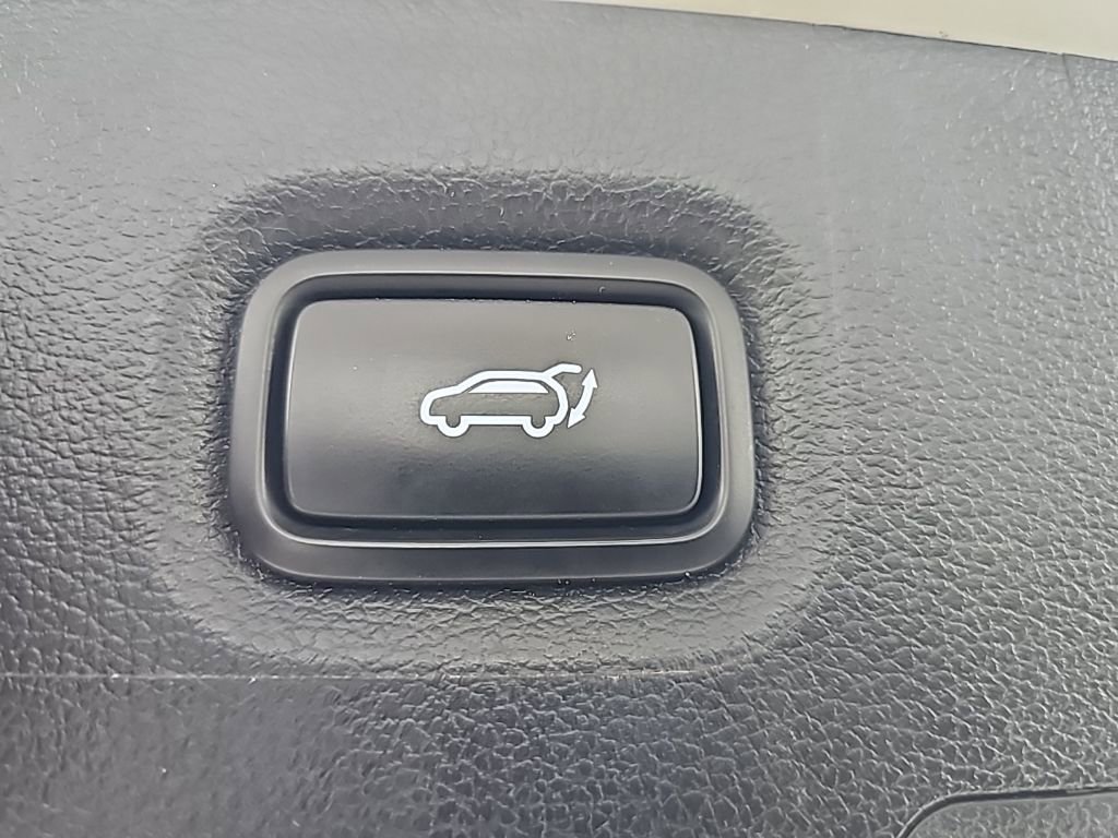 Certified 2023 Hyundai Santa Fe Limited AWD/4WD image 38