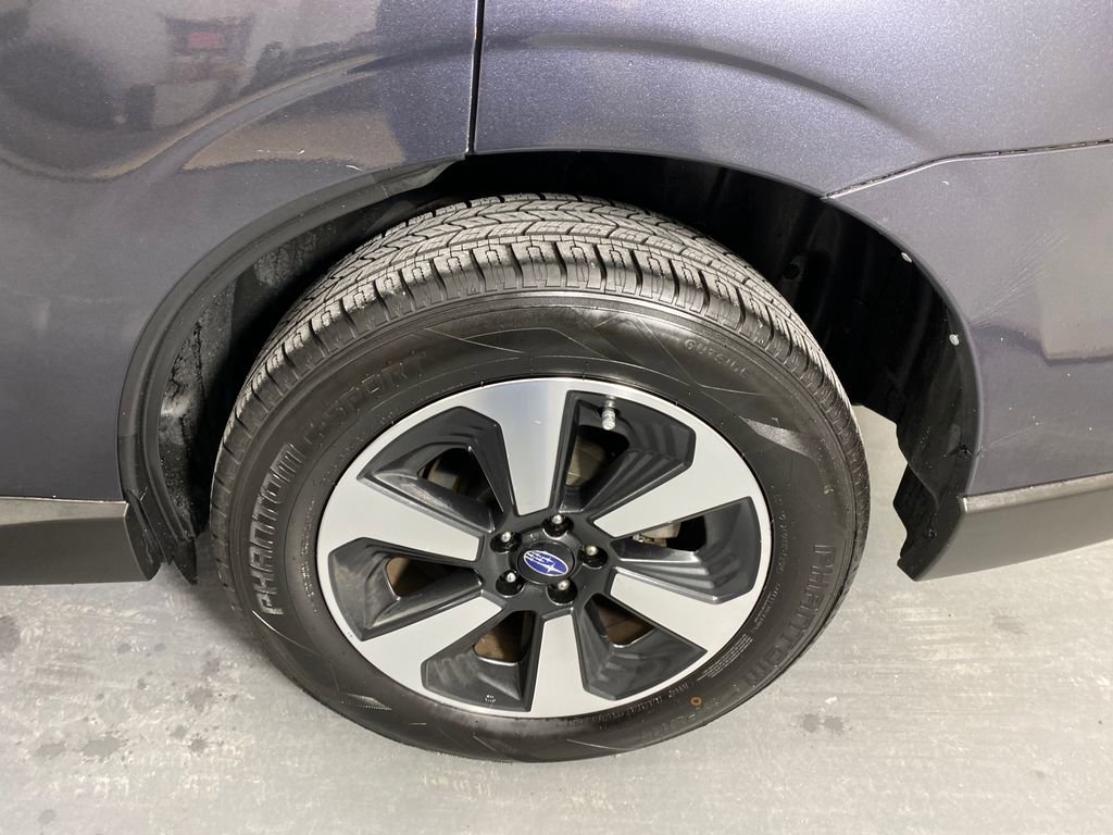 Used 2017 Subaru Forester 2.5i Premium w/ All-Weather Package image 29