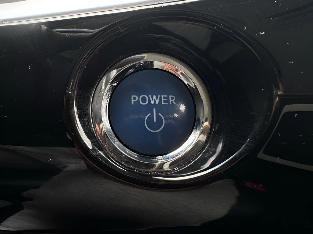 Used 2020 Toyota Prius Prime Limited image 27