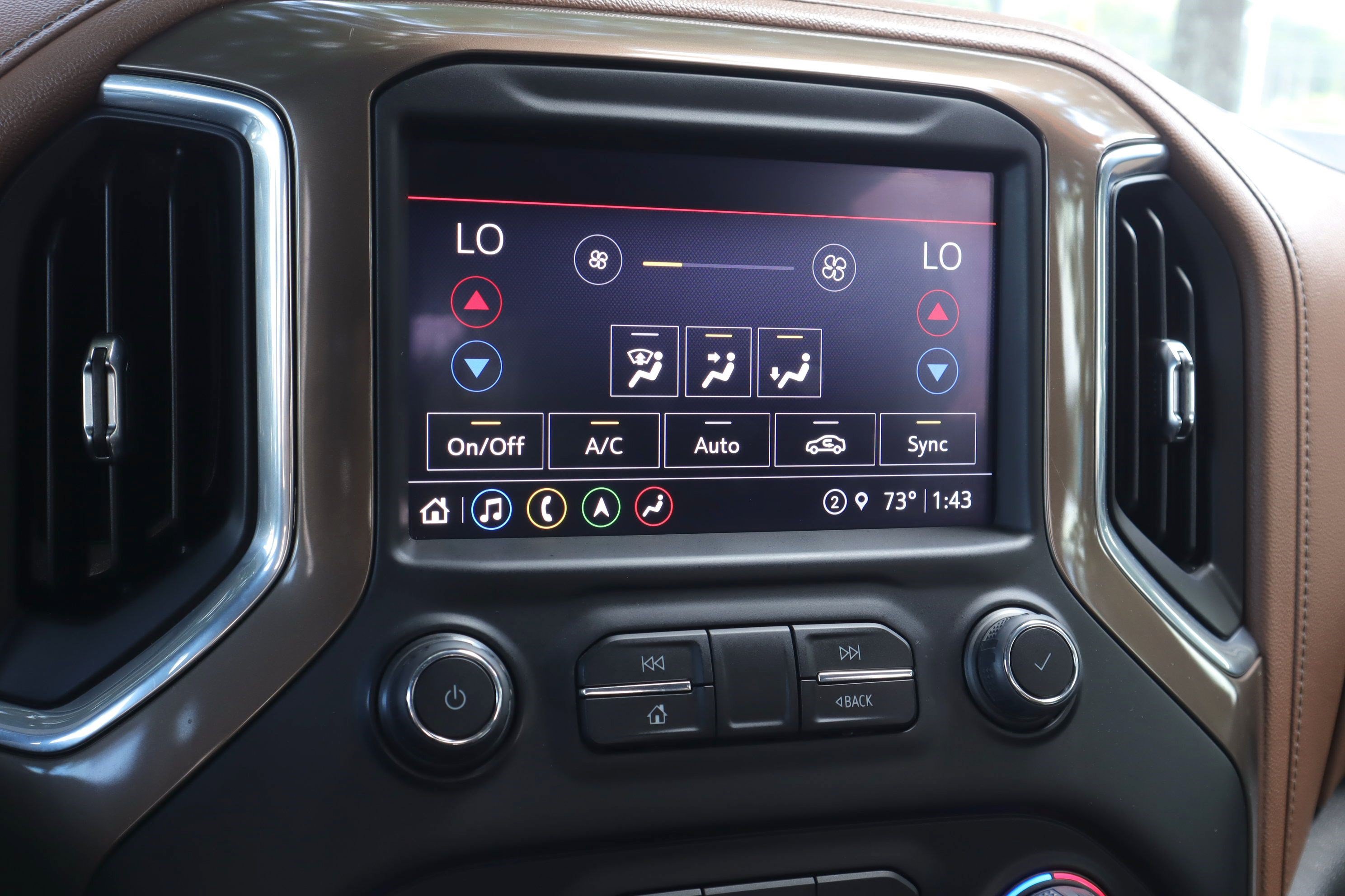 Used 2022 Chevrolet Silverado 3500 High Country AWD/4WD image 16