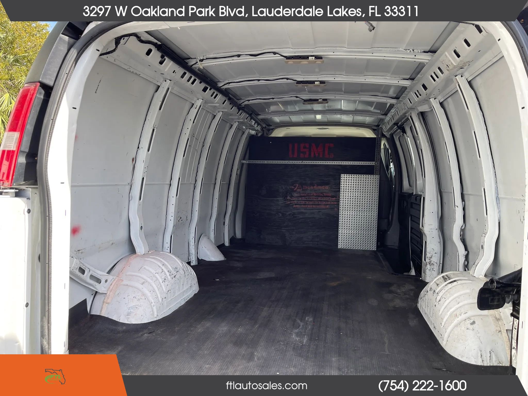 Used 2017 GMC Savana 3500 Extended image 45