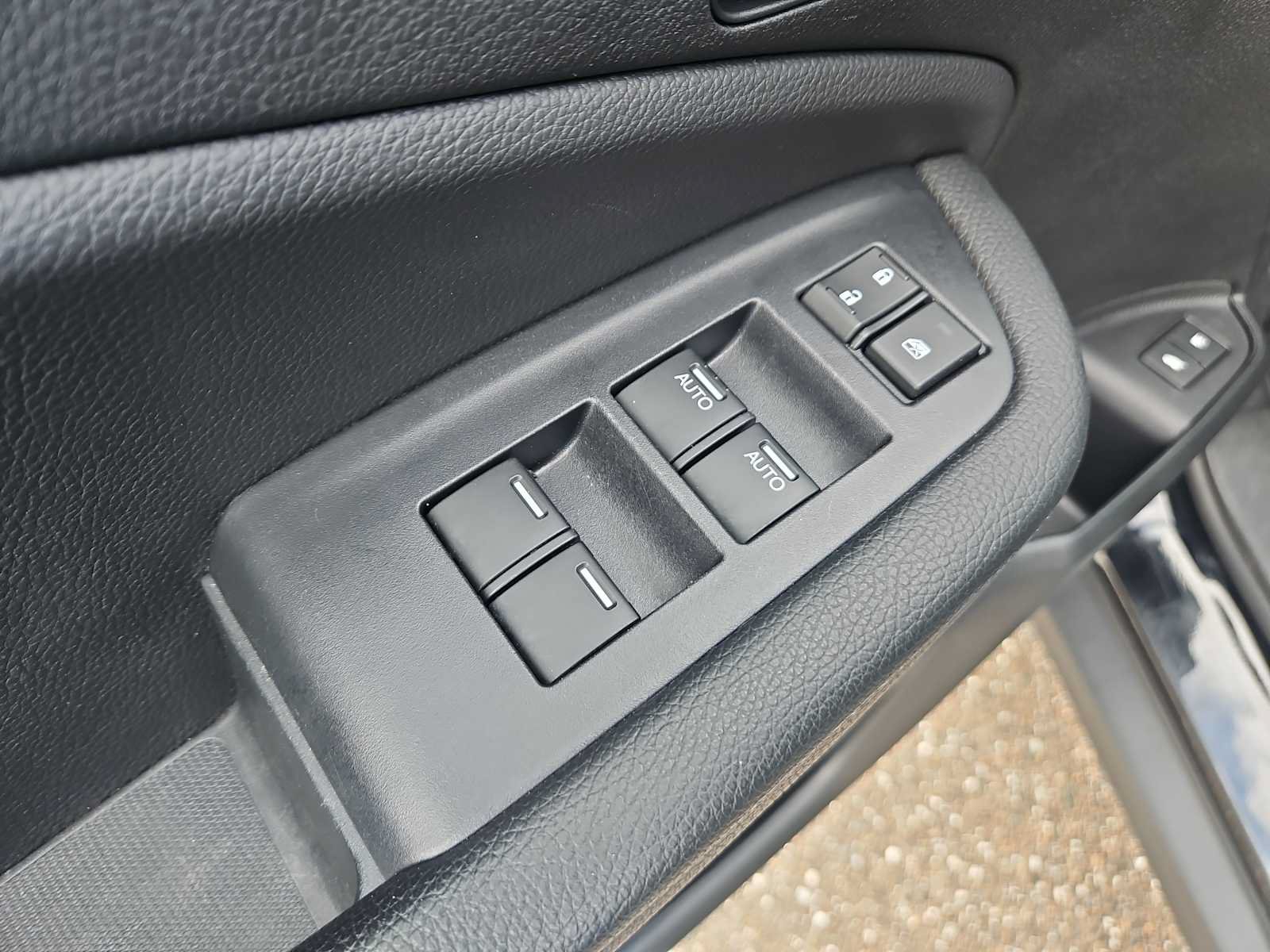 Used 2025 Honda Passport EX-L image 15