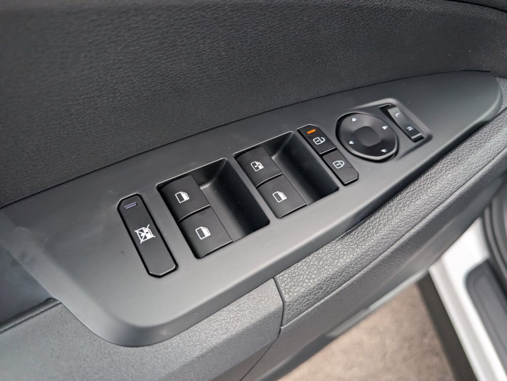 New 2026 Kia Sportage LX AWD/4WD image 15