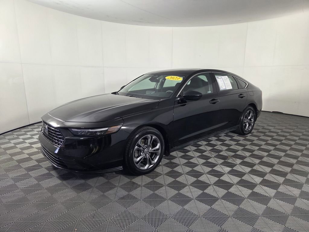 Used 2023 Honda Accord EX image 4