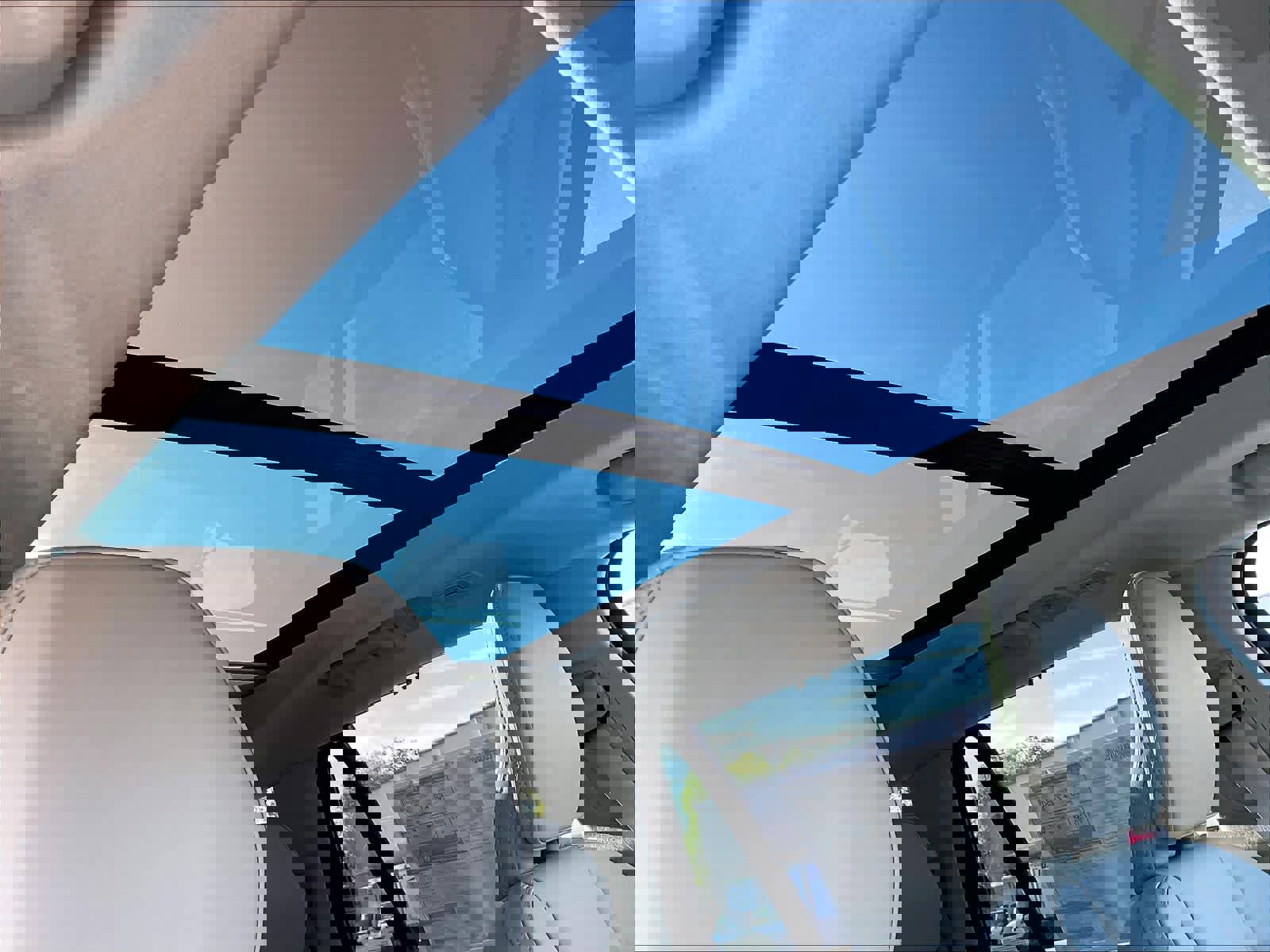 New 2026 Volvo XC90 T8 Ultra w/ Lounge Package image 30