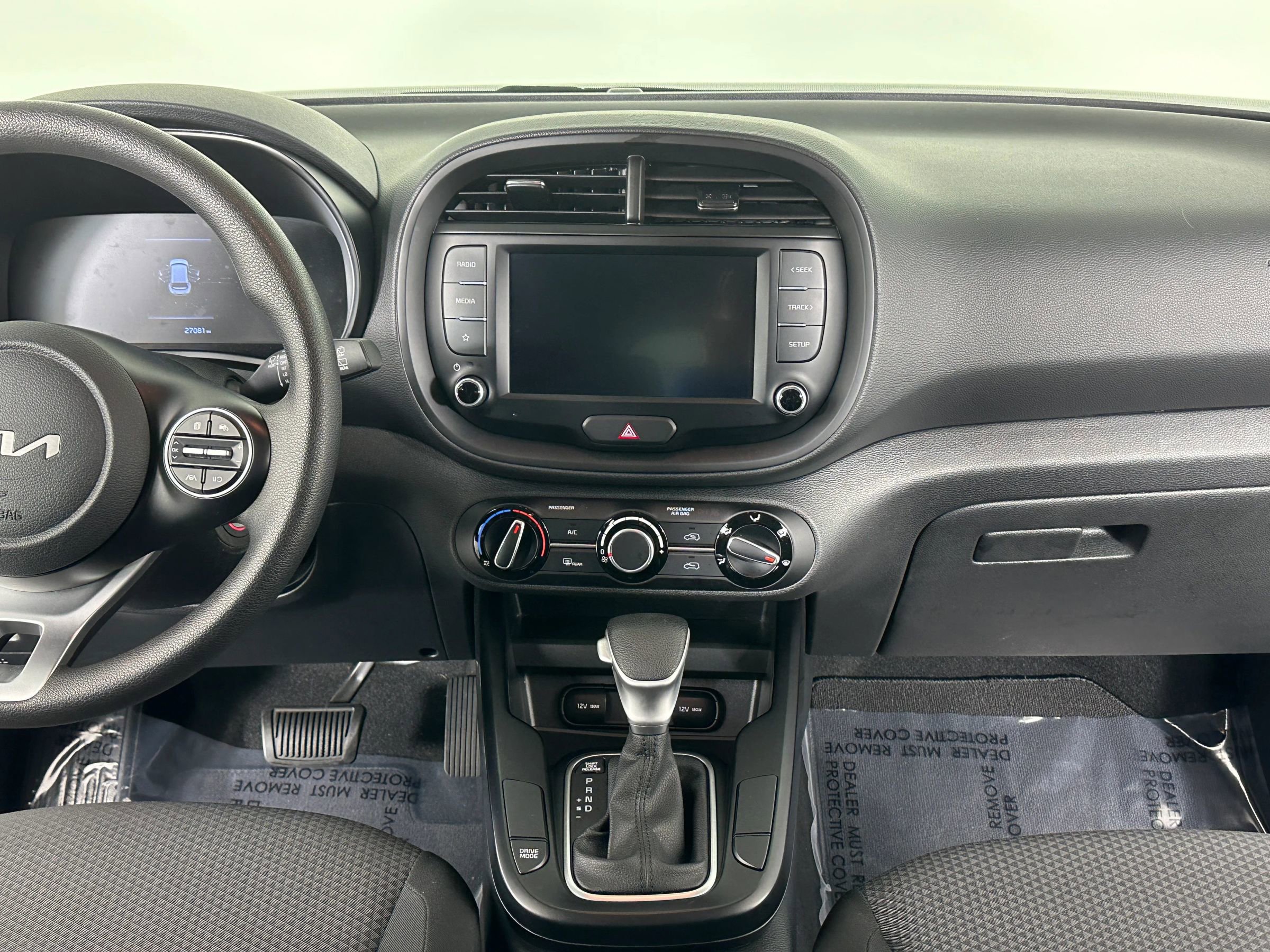 Used 2023 Kia Soul LX w/ LX Technology Package image 35