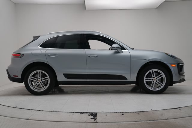 Certified 2026 Porsche Macan AWD/4WD image 23