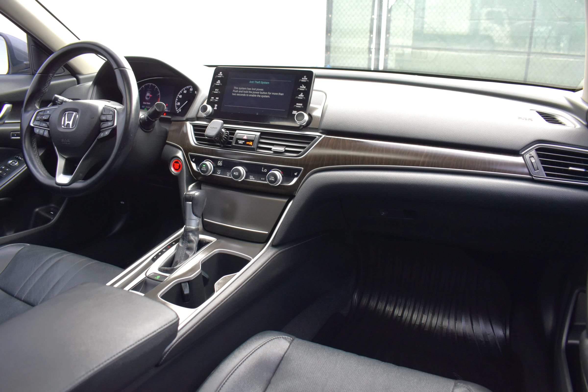 Used 2020 Honda Accord EX-L image 18
