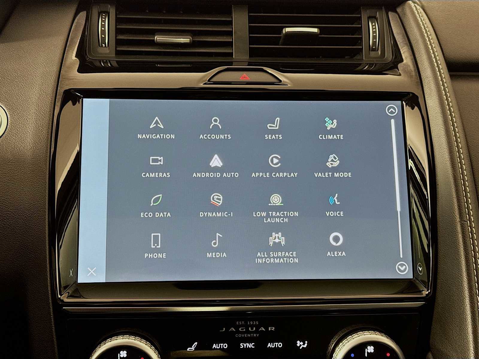 Used 2024 Jaguar E-PACE R-Dynamic SE image 14