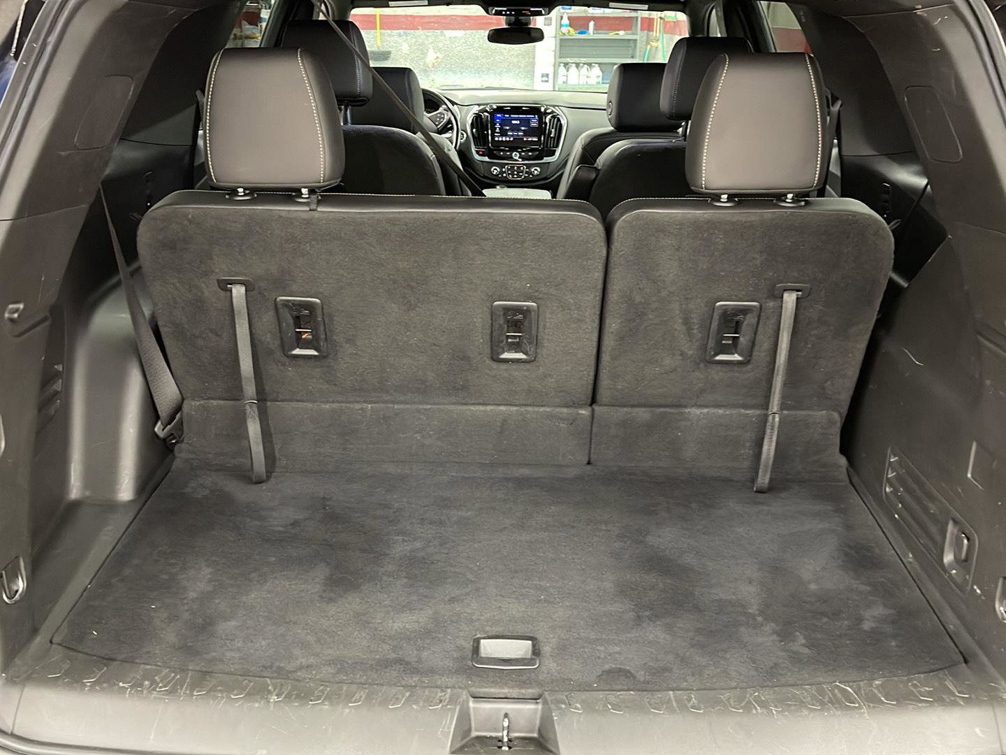 Used 2022 Chevrolet Traverse LT image 19