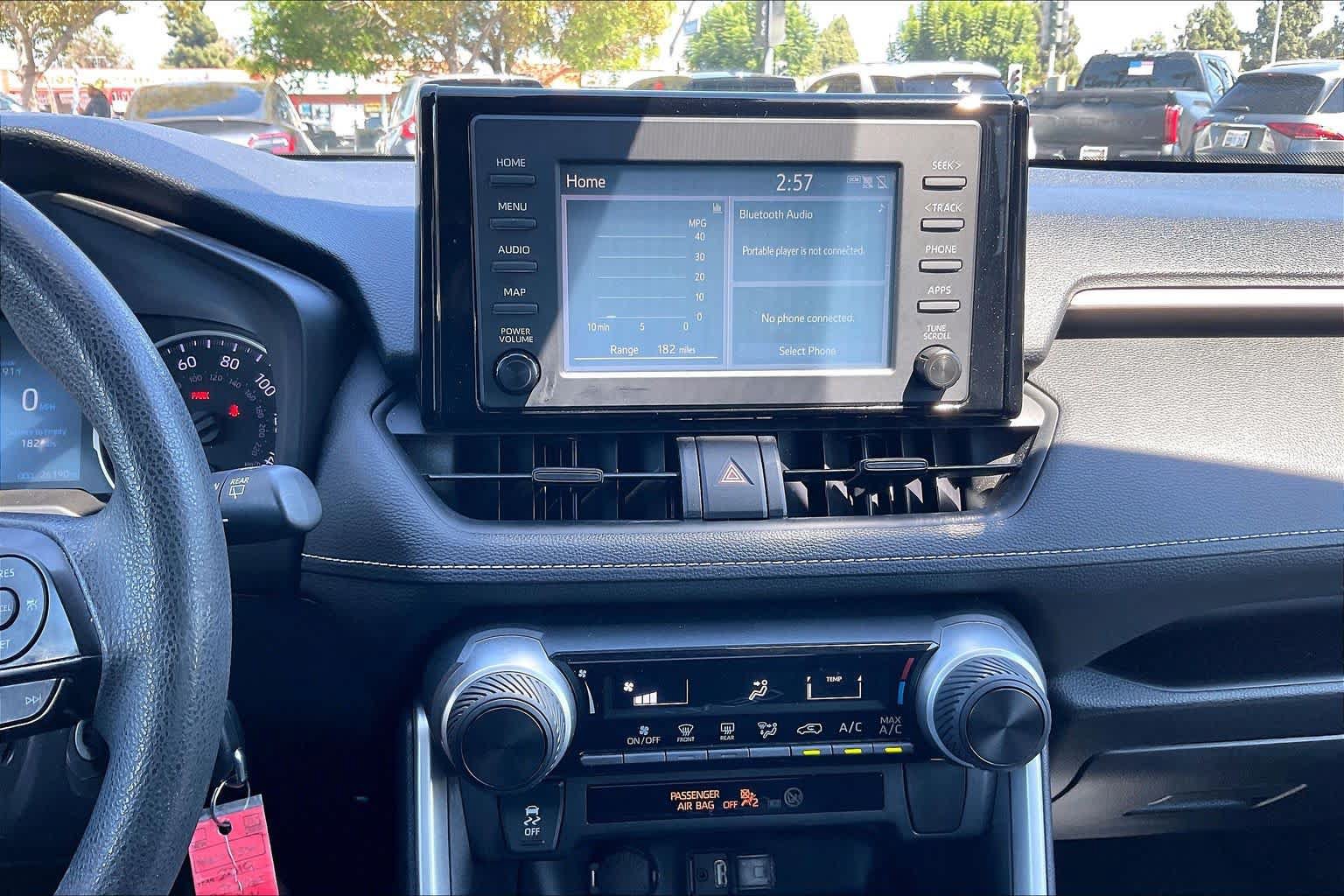Used 2019 Toyota RAV4 LE w/ Carpet Mat Package FWD image 32