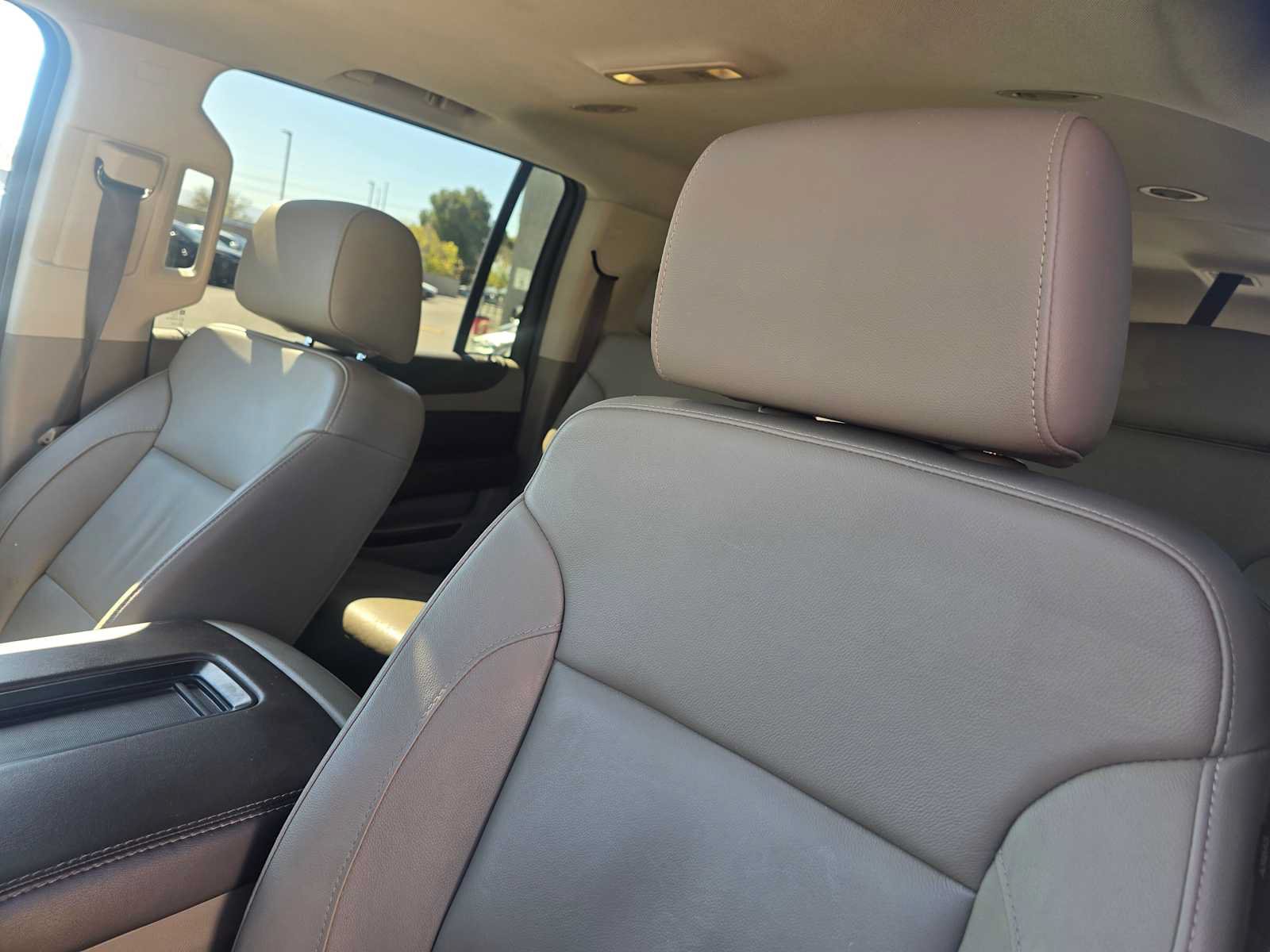 Used 2019 Chevrolet Suburban LT w/ Luxury Package AWD/4WD image 24