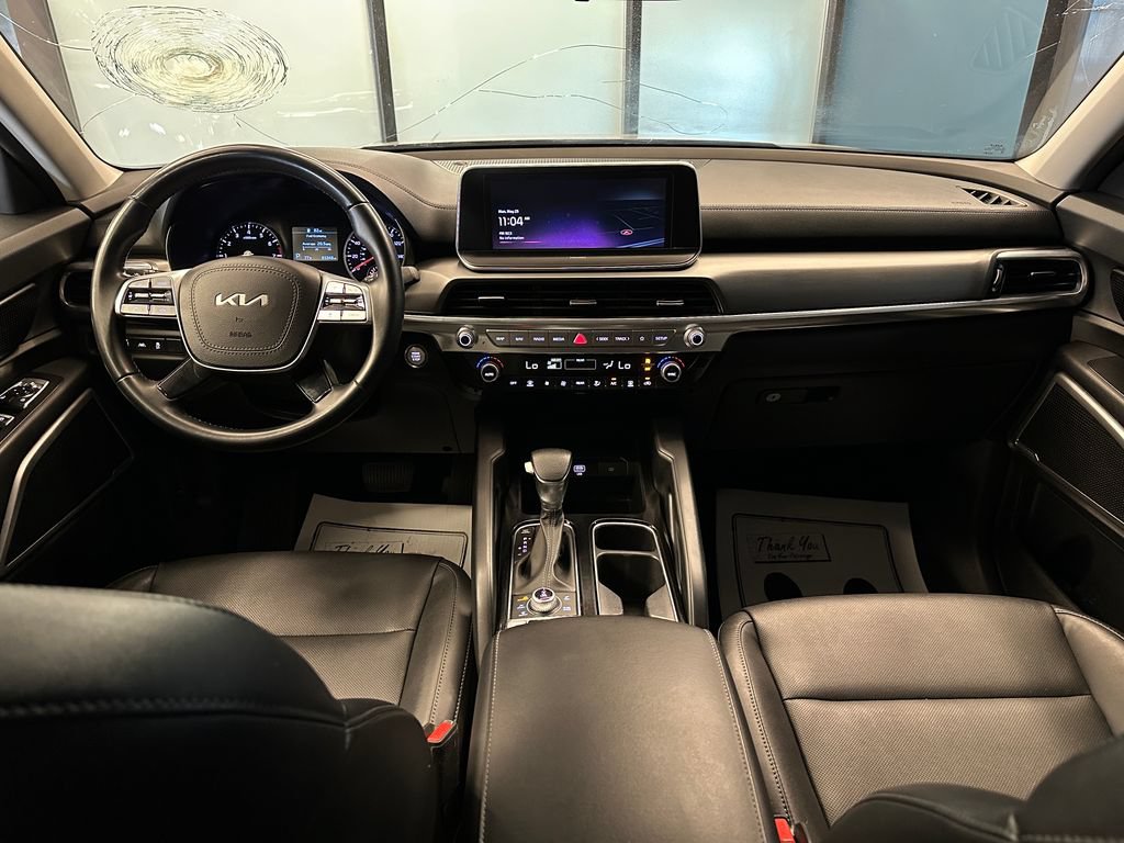 Used 2022 Kia Telluride LX AWD/4WD image 9