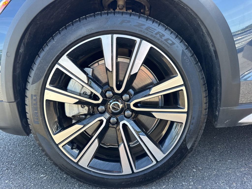 Used 2026 Volvo V60 B5 Cross Country Ultra AWD/4WD image 27
