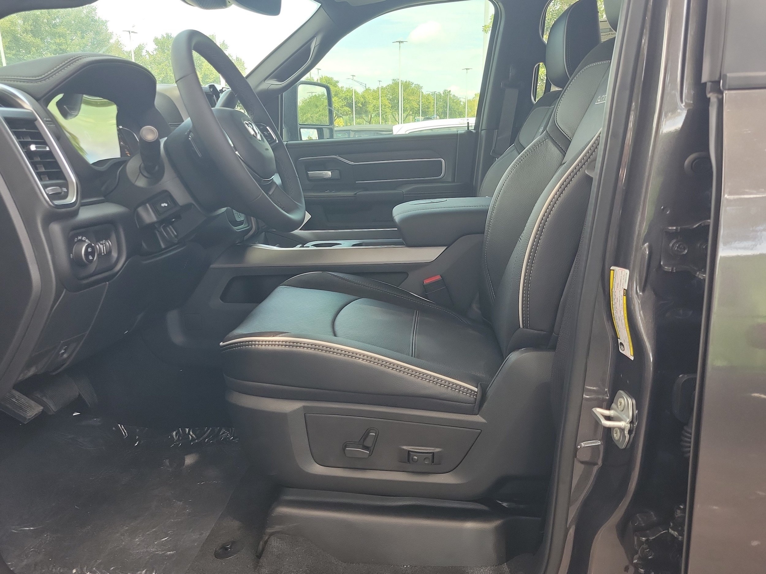 New 2026 RAM 3500 Laramie w/ Night Edition AWD/4WD image 11