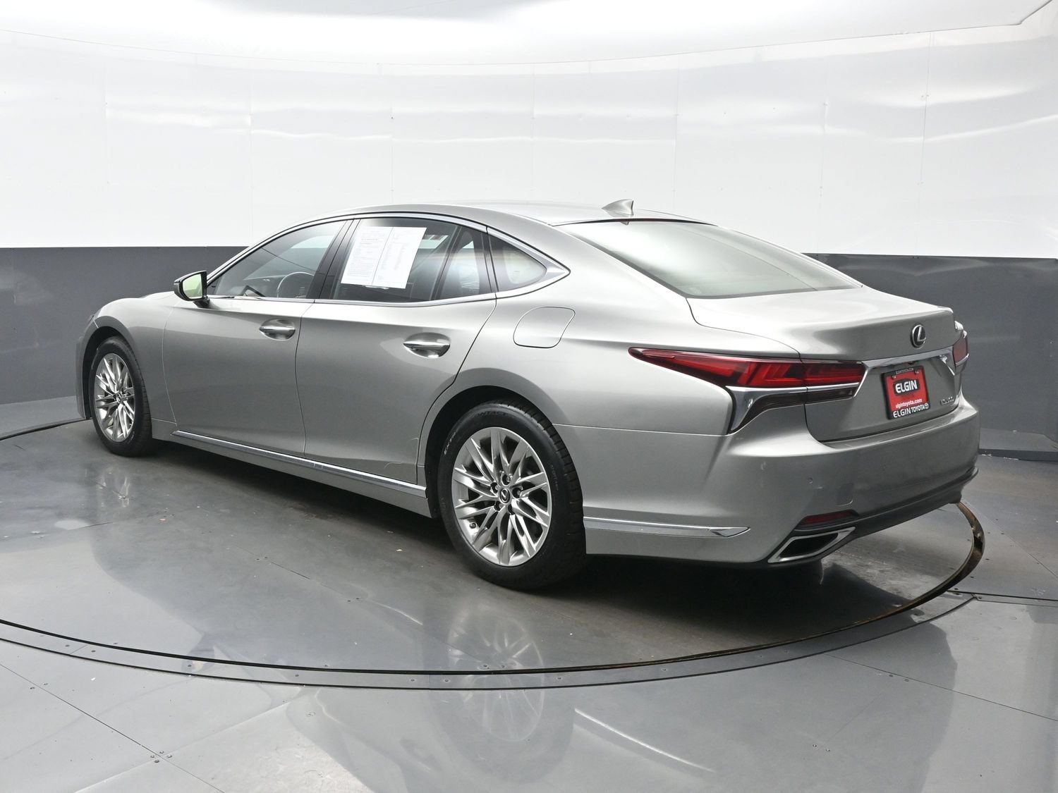 Used 2019 Lexus LS 500 AWD w/ Accessory Package (Z2) image 4