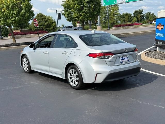 Used 2024 Toyota Corolla LE FWD image 3
