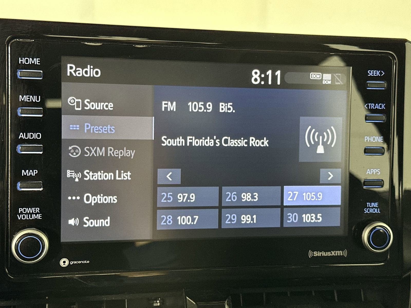 Used 2022 Toyota Corolla LE image 18