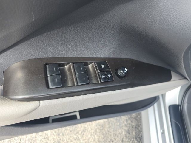 Used 2023 Toyota Camry LE image 12