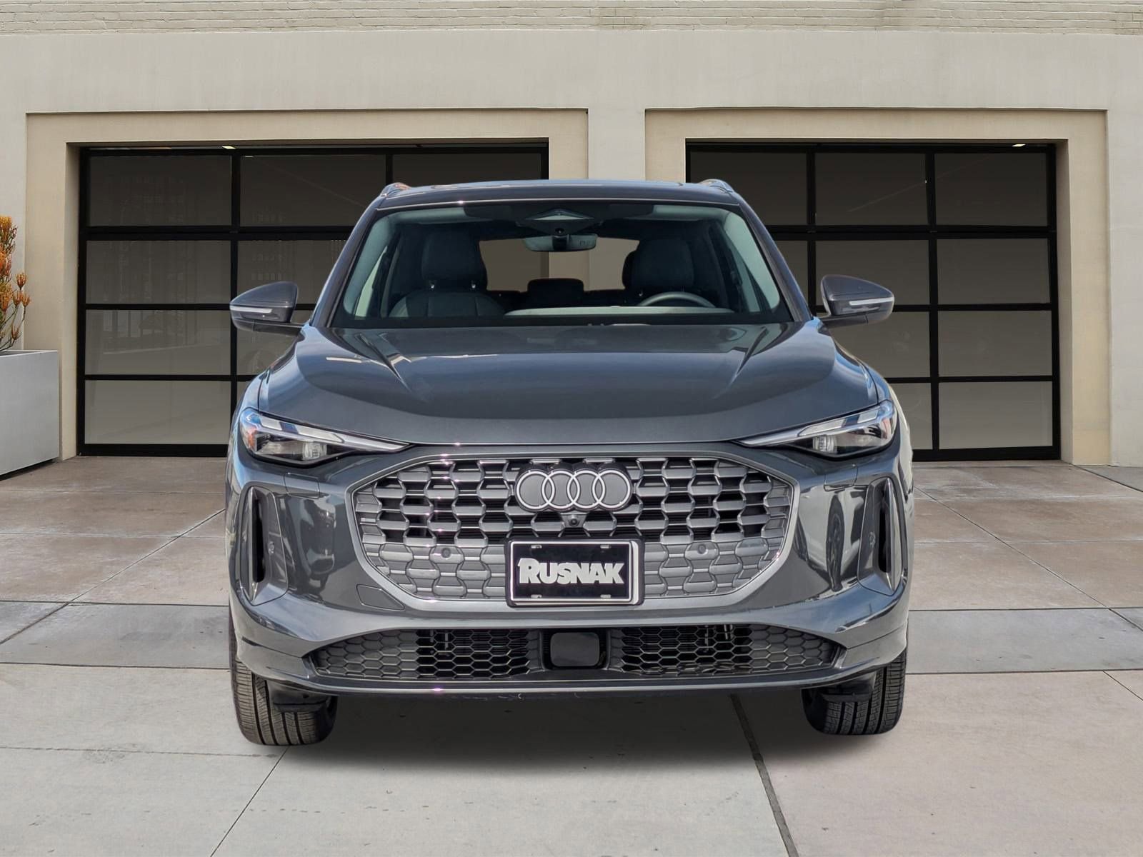 Used 2025 Audi Q5 Premium w/ Convenience Package image 6