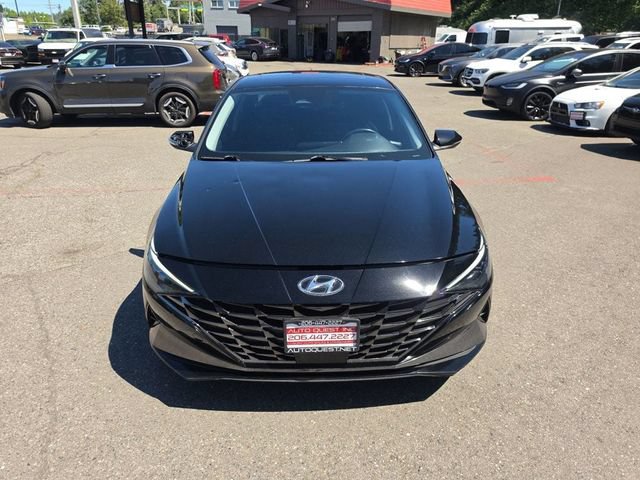 Used 2023 Hyundai Elantra Limited w/ Cargo Package FWD image 22