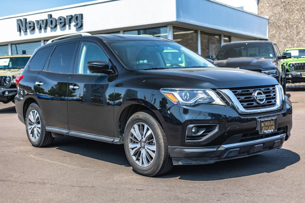 Used 2019 Nissan Pathfinder SL FWD image 6