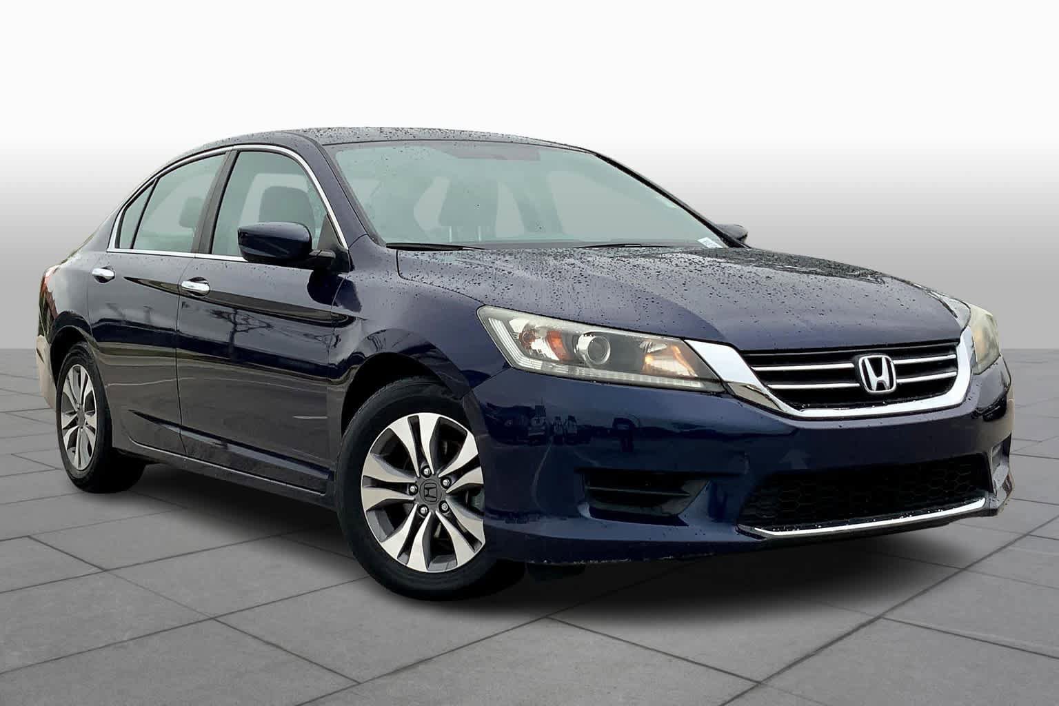 Used 2013 Honda Accord LX image 2