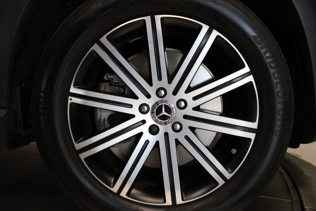 Used 2025 Mercedes-Benz GLE 450e 4MATIC image 38