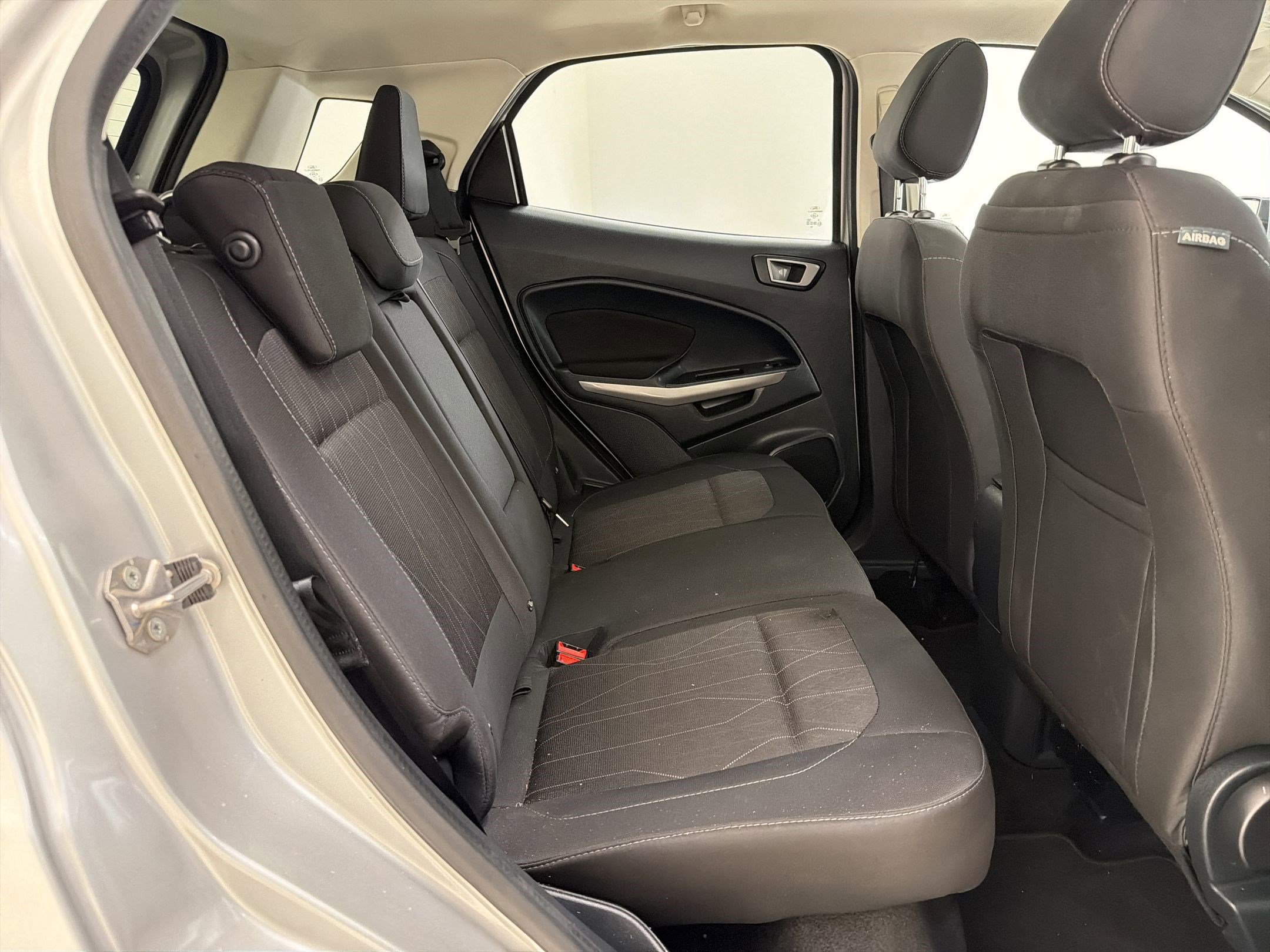 Used 2021 Ford EcoSport SE FWD image 29