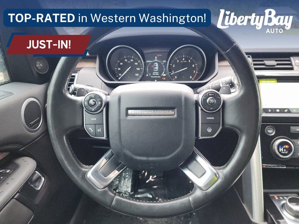 Used 2017 Land Rover Discovery HSE image 14