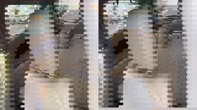 Used 2021 Chrysler Pacifica Touring-L image 28