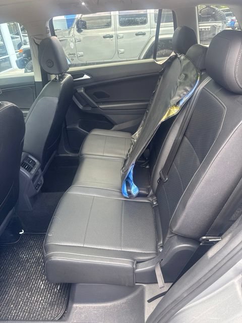 Used 2019 Volkswagen Tiguan SE w/ Panoramic Sunroof Package FWD image 8