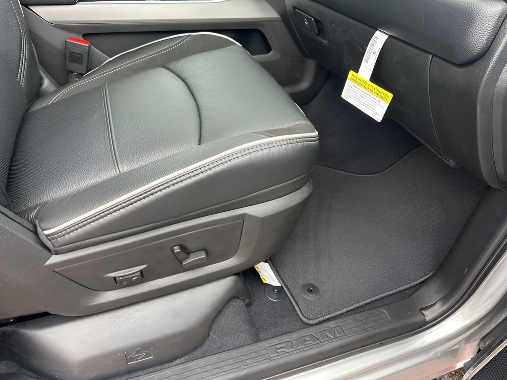 New 2026 RAM 2500 Laramie w/ Night Edition image 16