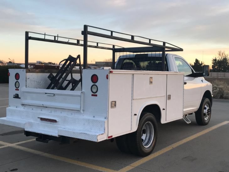 Used 2012 RAM 3500 ST RWD image 4