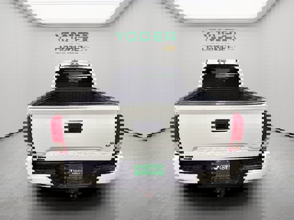 Used 2017 Toyota Tacoma TRD Sport w/ Tow Package image 57