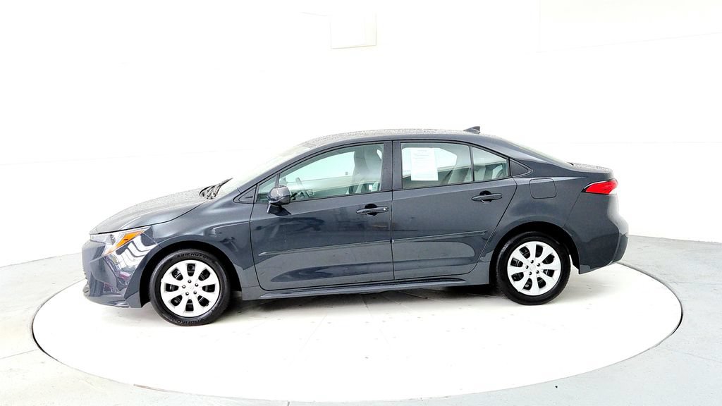 Certified 2025 Toyota Corolla LE w/ Convenience Package FWD image 3
